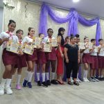 Más de 700 alumnos de sexto grado culminan la primaria en Morón